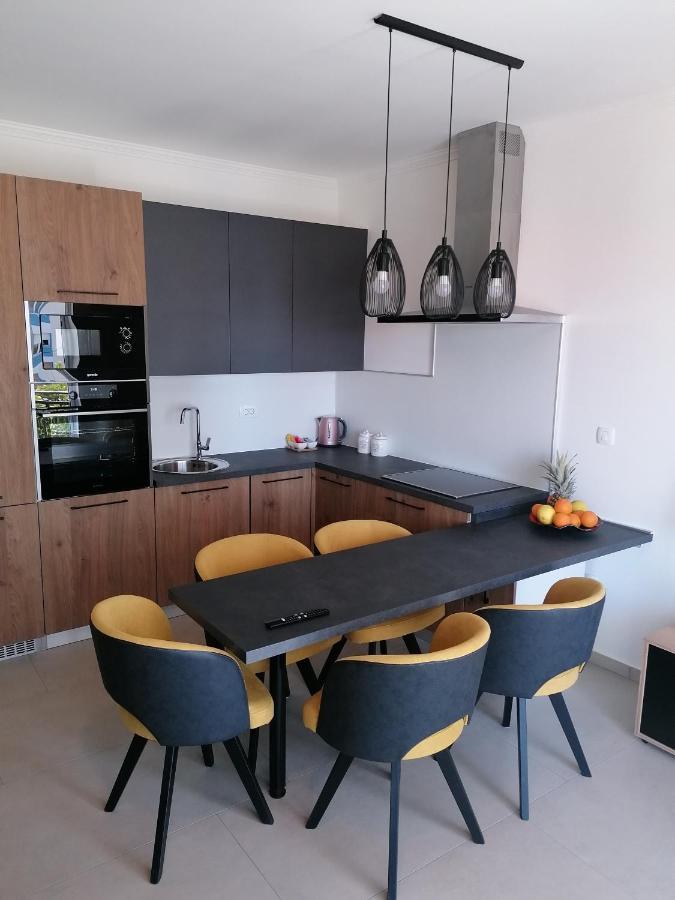 Apartman Borgo Marina - By The Sea 里耶卡 外观 照片