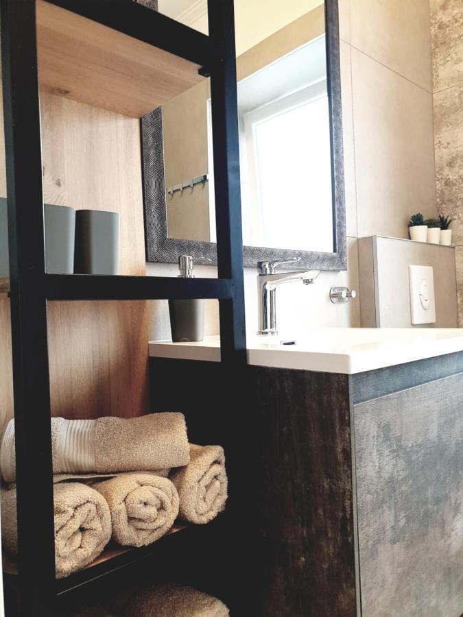 Apartman Borgo Marina - By The Sea 里耶卡 外观 照片