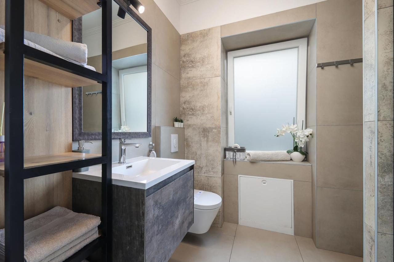 Apartman Borgo Marina - By The Sea 里耶卡 外观 照片