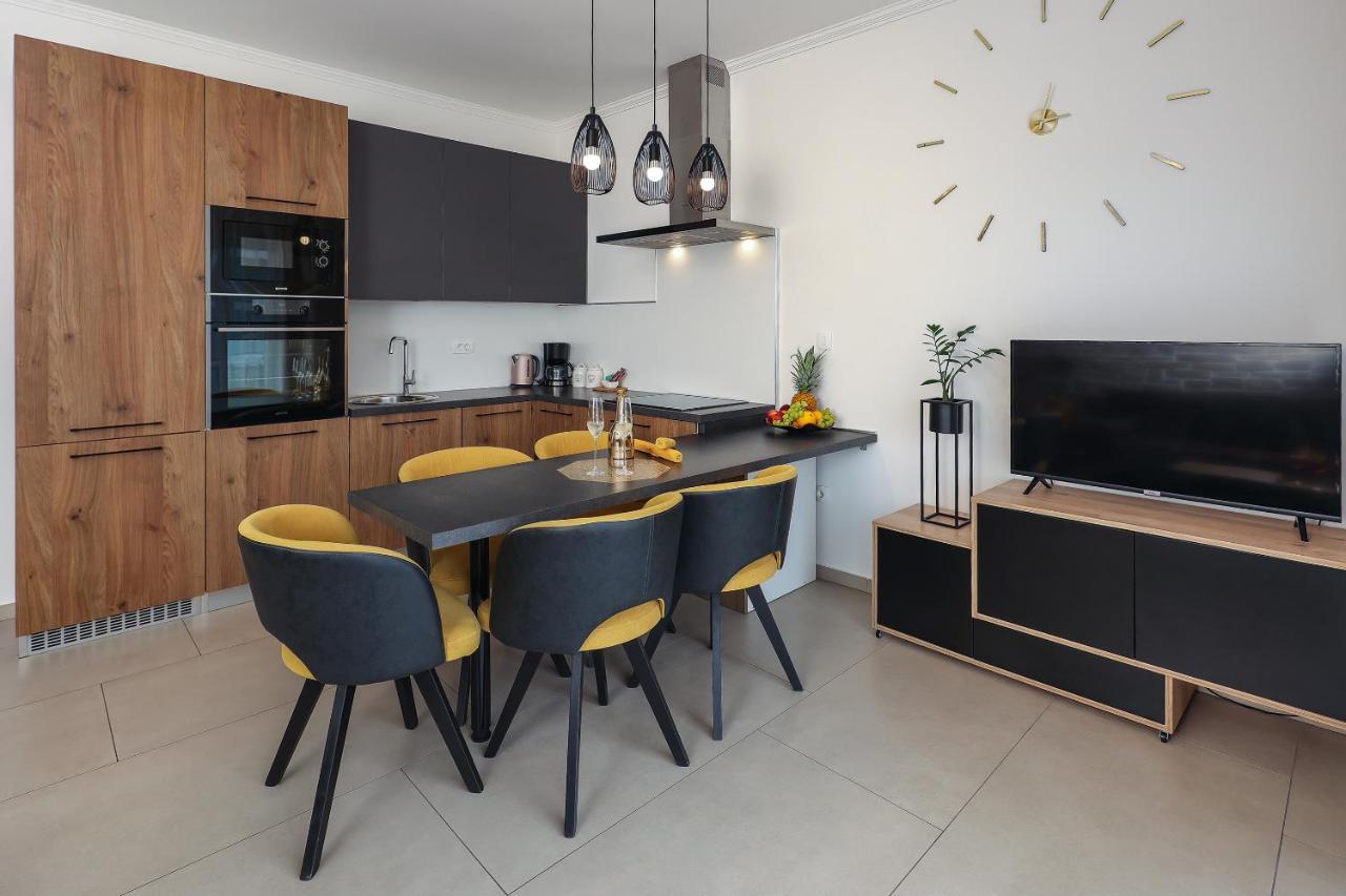 Apartman Borgo Marina - By The Sea 里耶卡 外观 照片